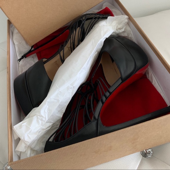 Shoes - Picture 4 of 6